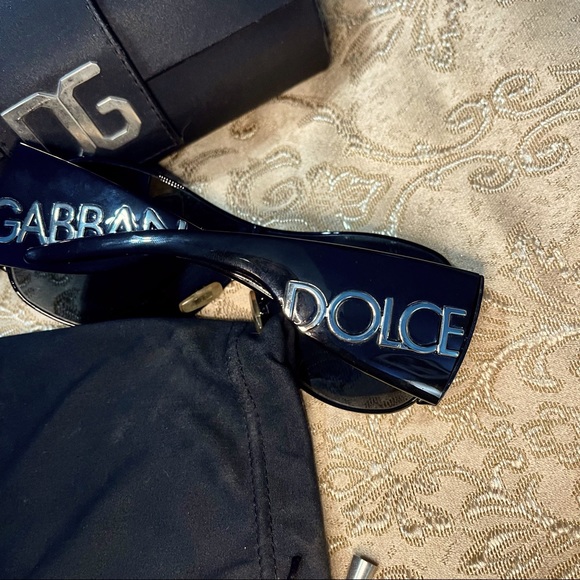 Dolce & Gabbana Full Logo On Side Frames Sunglasses early 2000’s or late 90’s. - Picture 3 of 9